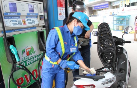 VPI dự báo giá xăng giảm 1,3 - 1,5% trong kỳ điều hành ngày 23/10/2025