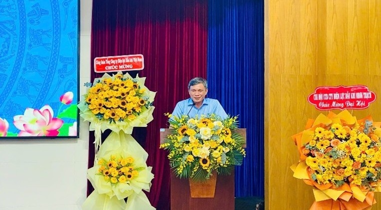 Nguyễn Thanh Tùng – Bí thư Đảng ủy, Giám đốc Công ty phát biểu chỉ đạo tại Đại hội