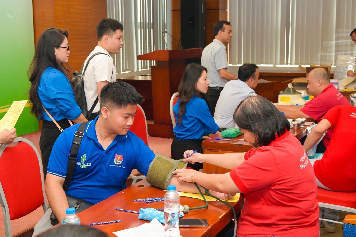 Ánh sáng của Đảng soi rọi hành trình đổi mới và phát triển của PVNDB