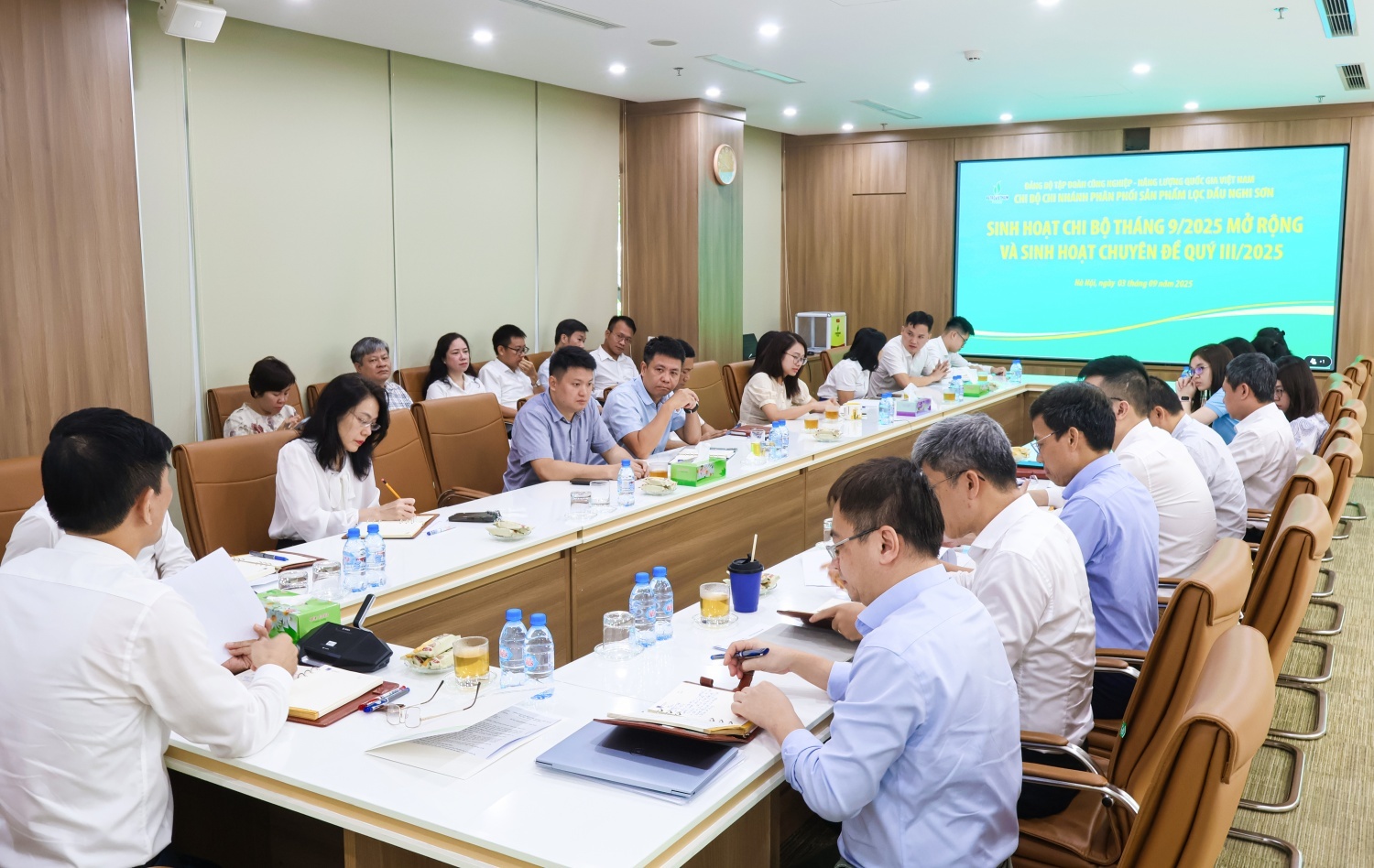 Ánh sáng của Đảng soi rọi hành trình đổi mới và phát triển của PVNDB