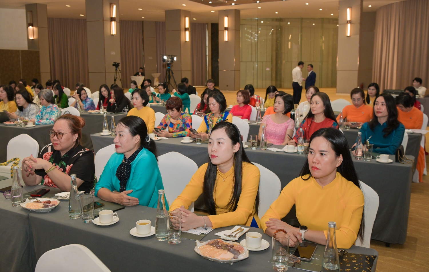 Phụ nữ Petrovietnam: Tự tin, bản lĩnh, tiên phong trong kỷ nguyên mới