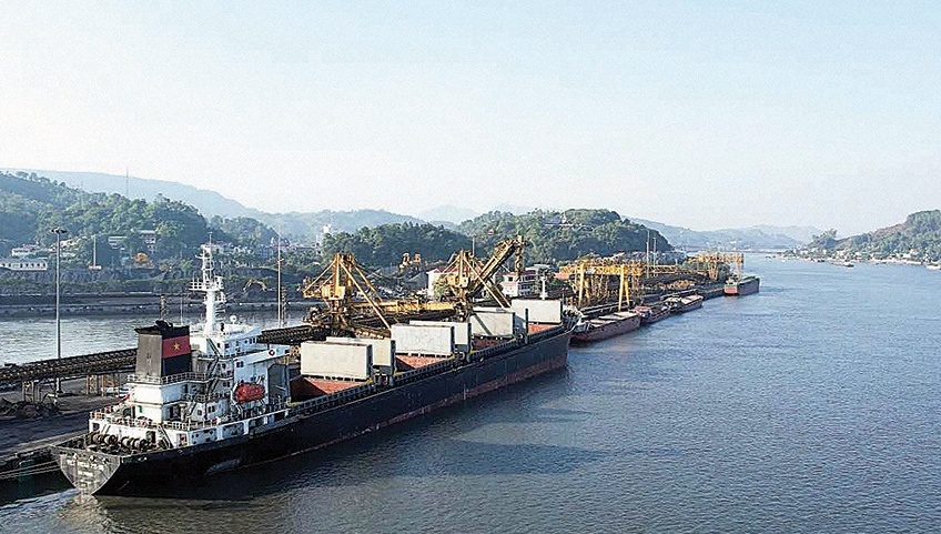 Tuyển than Cửa Ông - TKV tích cực chuẩn bị chân hàng cho 6 tháng cuối năm
