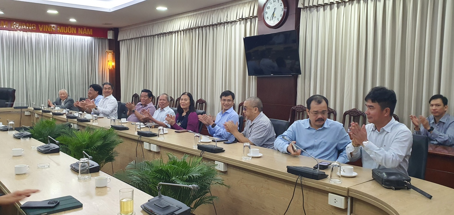 Hội Dầu khí TP Hồ Chí Minh gặp mặt nhân kỷ niệm 64 năm ngày Truyền thống ngành Dầu khí