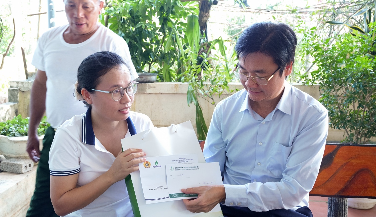 Petrovietnam lan toả “Nghĩa tình đong đầy” hướng về đồng bào vùng bão lũ