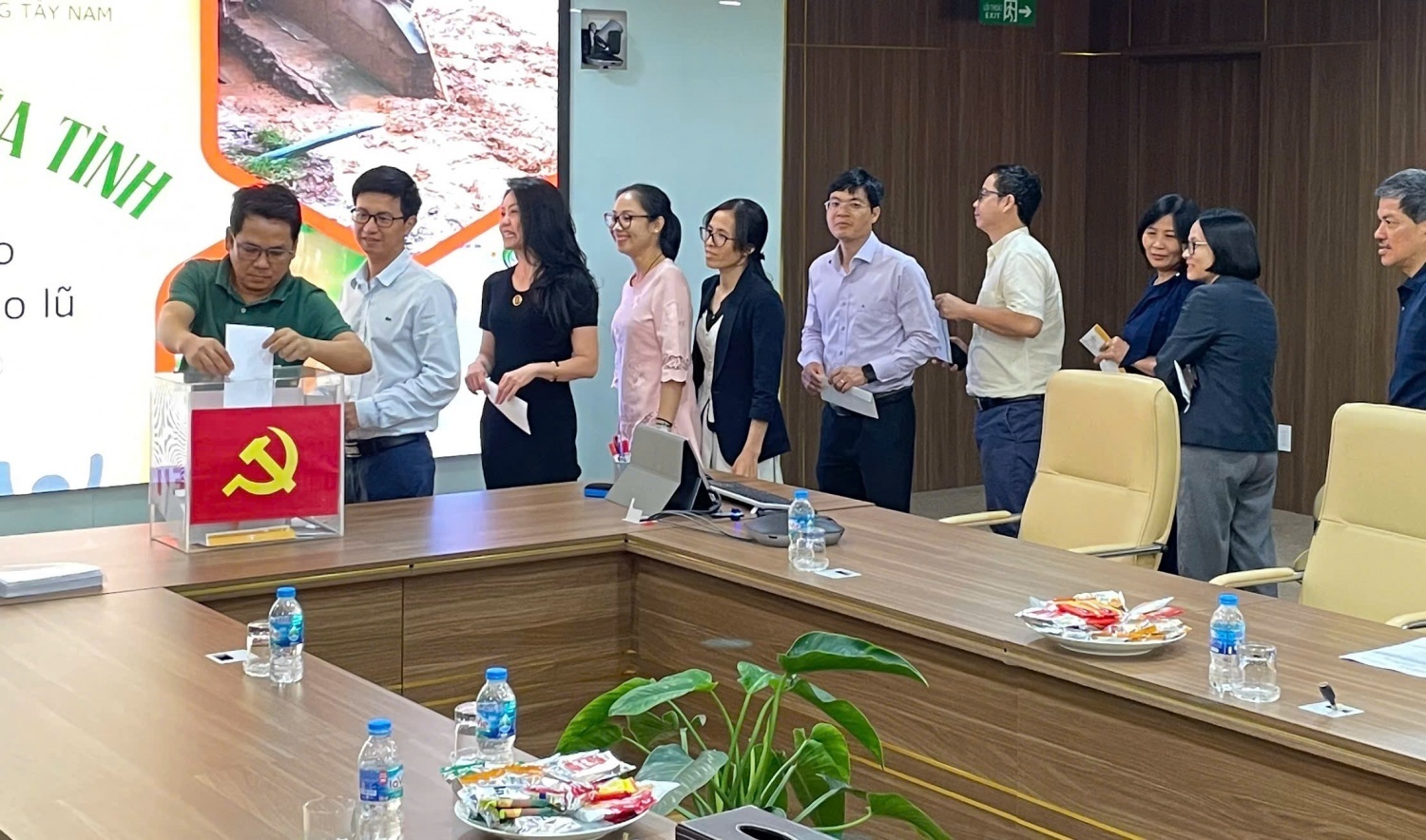 Petrovietnam lan toả “Nghĩa tình đong đầy” hướng về đồng bào vùng bão lũ