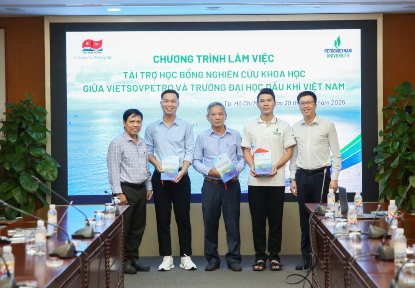 Vietsovpetro và PVU tăng cường hợp tác trong công tác đào tạo và nghiên cứu khoa học