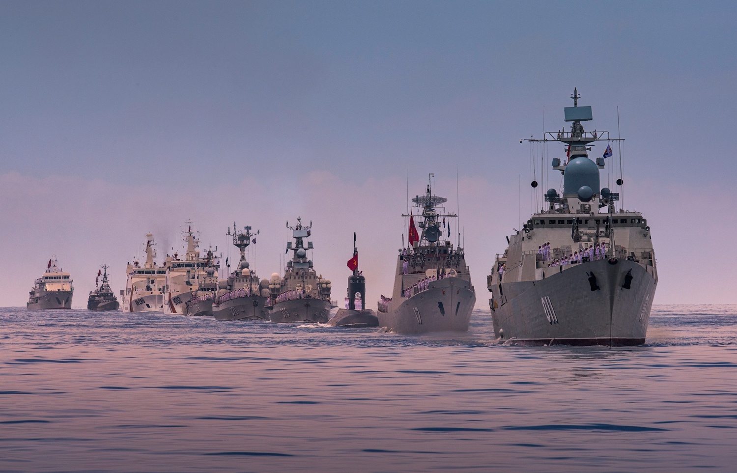 Lễ diễu binh trên biển nằm trong chuỗi sự kiện A80. Ảnh: Quân chủng Hải quân cung cấp 