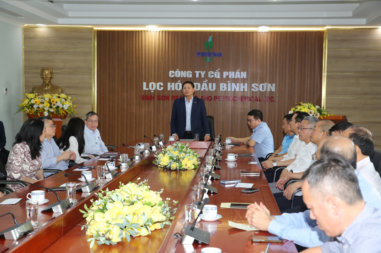 Chủ tịch HĐQT Bùi Ngọc Dương kêu gọi NLĐ BSR ủng hộ đồng bào Quảng Ngãi.