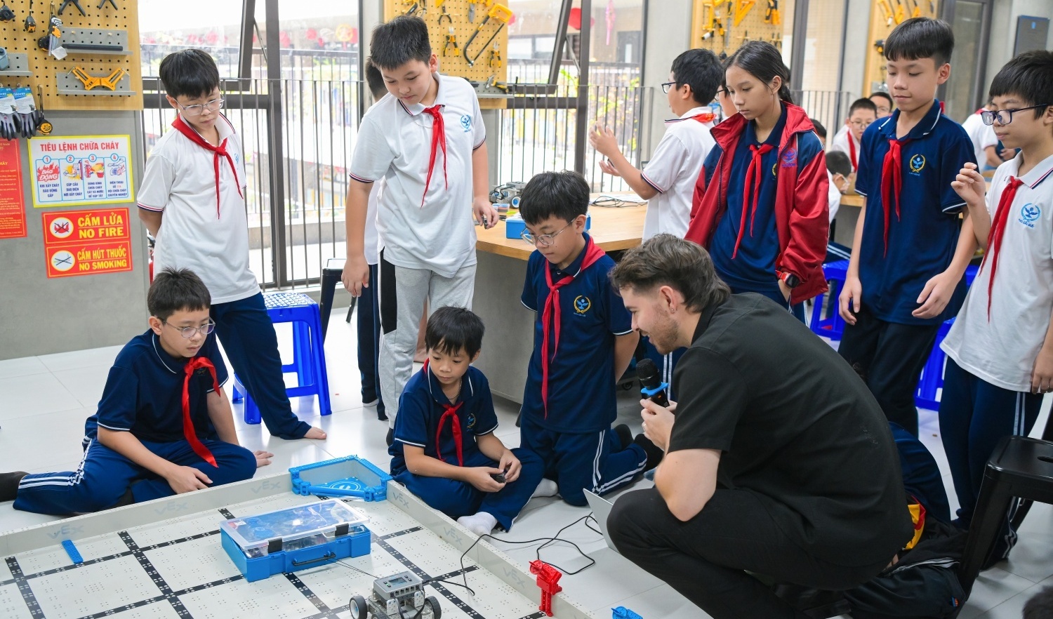 [VIDEO] Một giờ học trong “phòng STEM” của học sinh Cầu Giấy