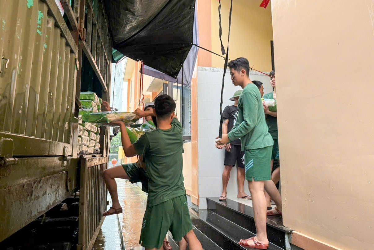 Petrovietnam khẩn trương thực hiện các hoạt động cứu trợ tại miền Trung