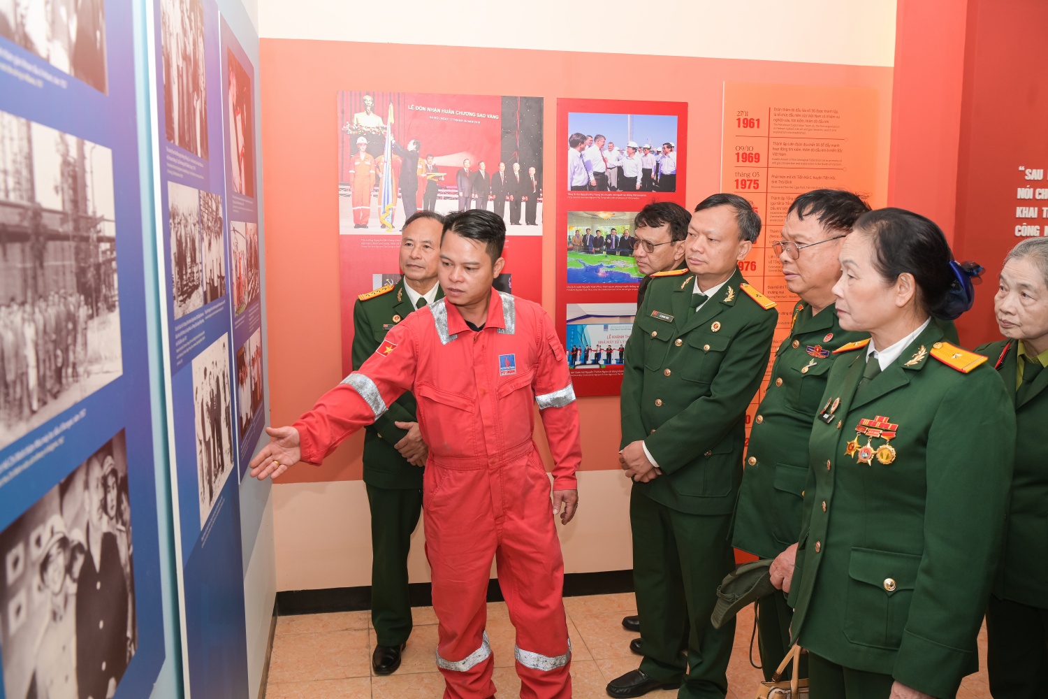 Hành trình về nguồn ý nghĩa của Hội CCB BMQL&ĐH Petrovietnam