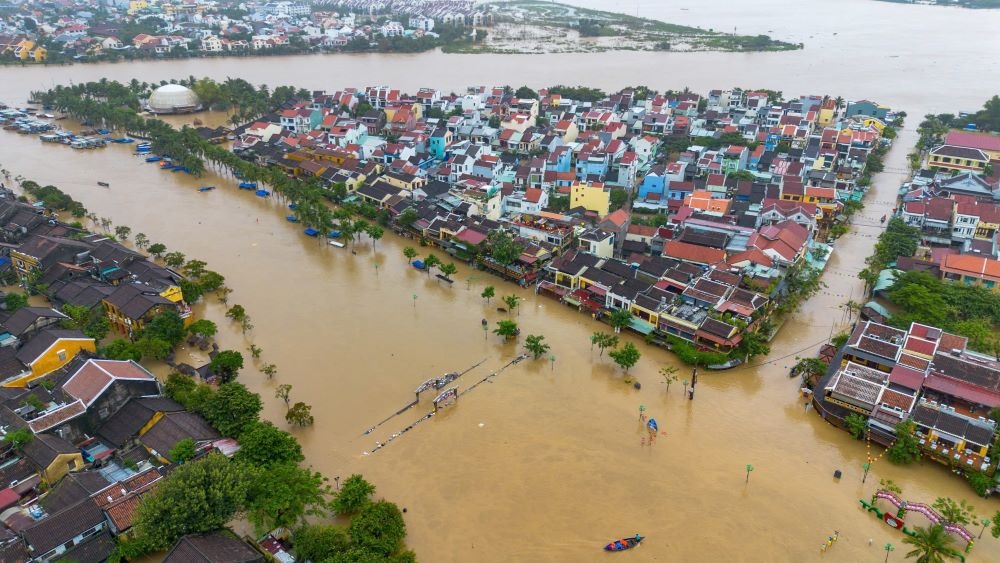 Lũ trên sông miền Trung tiếp tục lên, nguy cơ tái ngập lụt Lũ trên sông miền Trung tiếp tục lên, nguy cơ tái ngập lụt
