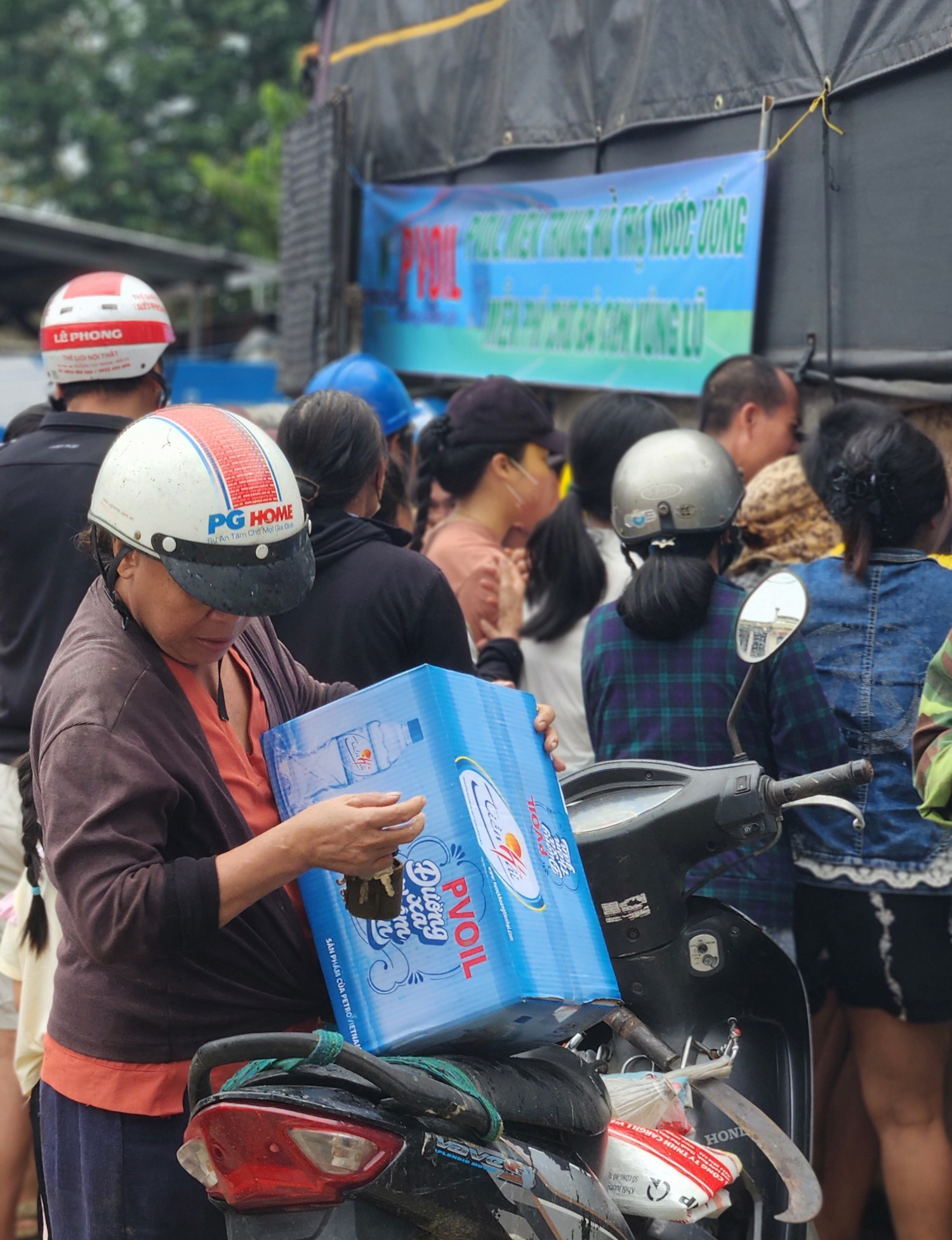 Petrovietnam khẩn trương thực hiện các hoạt động cứu trợ tại miền Trung