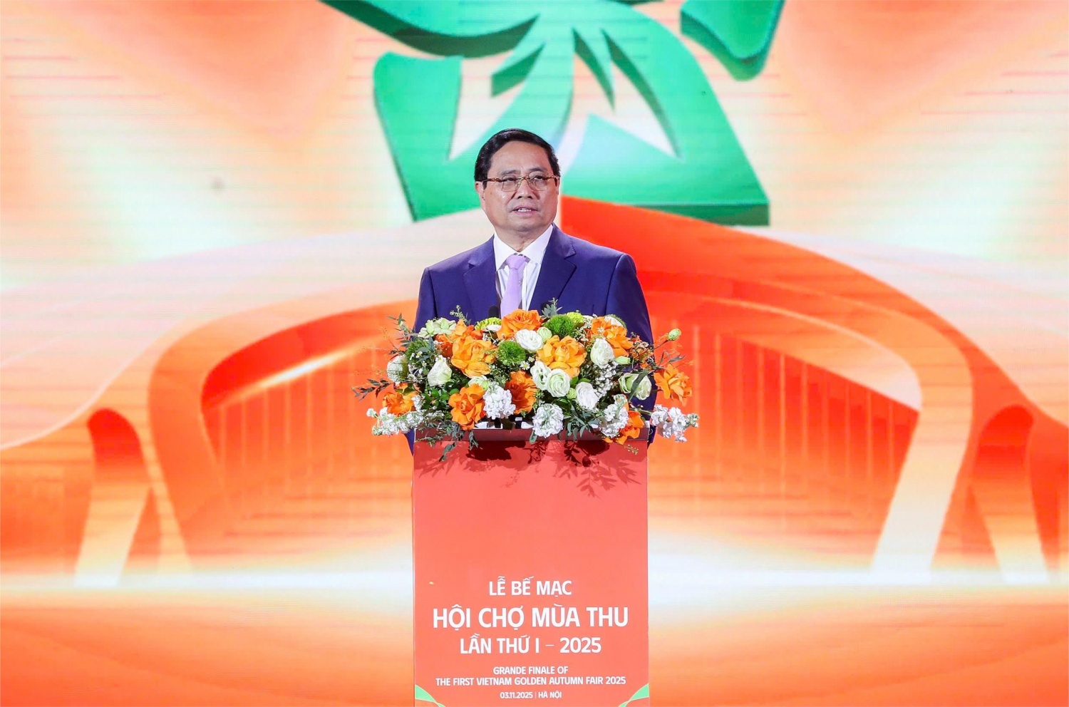 Agribank trao 10 tỷ đồng cùng cả nước hướng về đồng bào vùng bão lũ Agribank trao 10 tỷ đồng cùng cả nước hướng về đồng bào vùng bão lũ