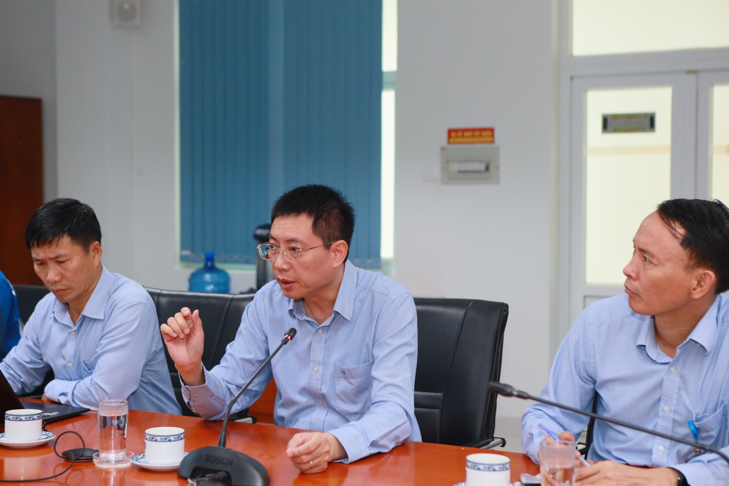 Phó Tổng Giám đốc BSR Mai Tuấn Đạt nhấn mạnh các công tác ứng phó và phòng chống bão số 13.