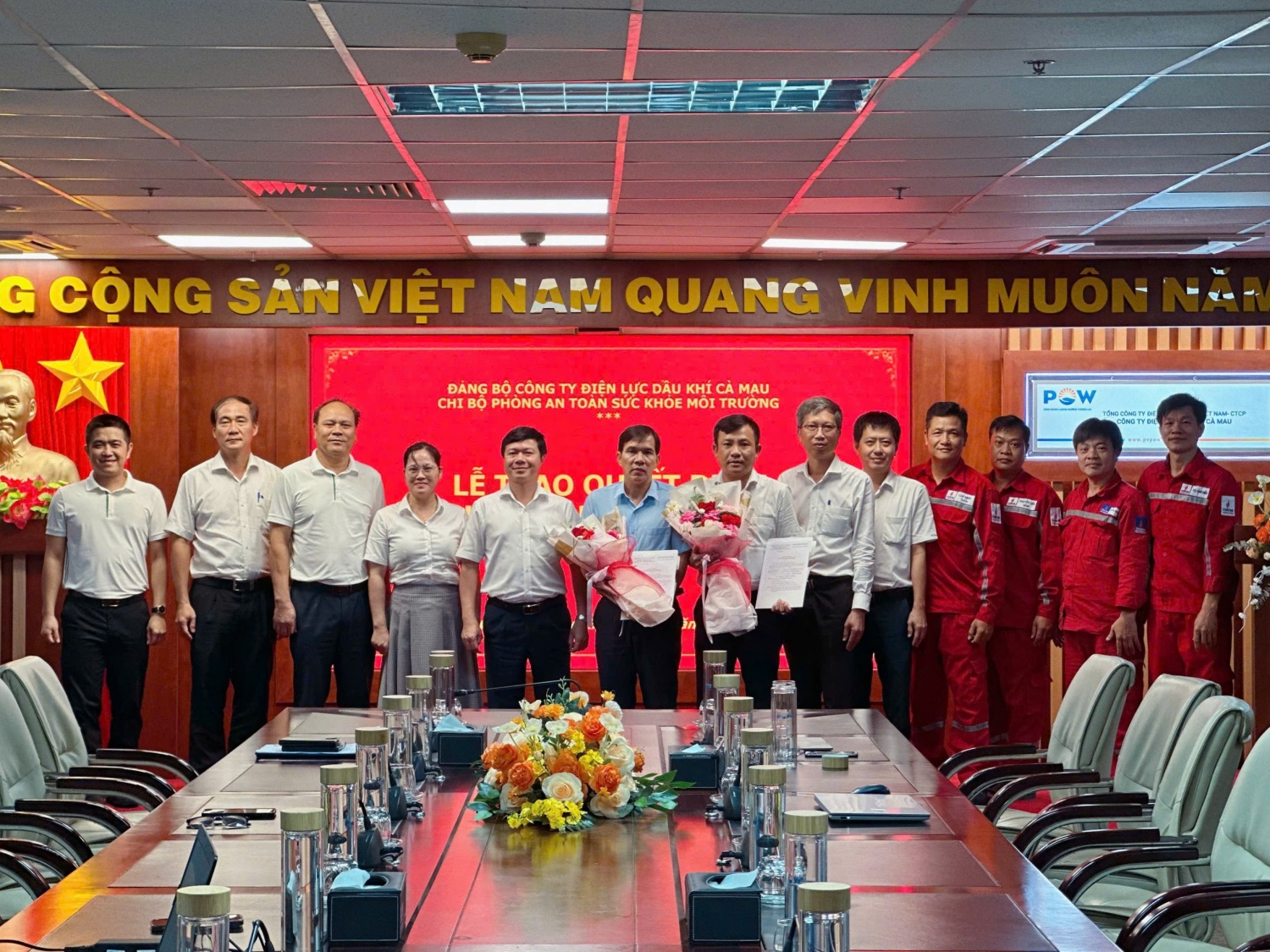 Đảng bộ PV Power tổ chức Lễ kết nạp đảng viên tại buổi sinh hoạt chi bộ tháng 11