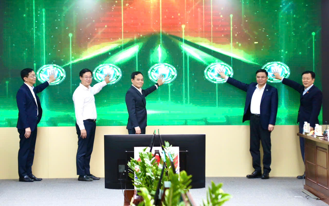 Vietsovpetro khánh thành giàn đầu giếng BK-24