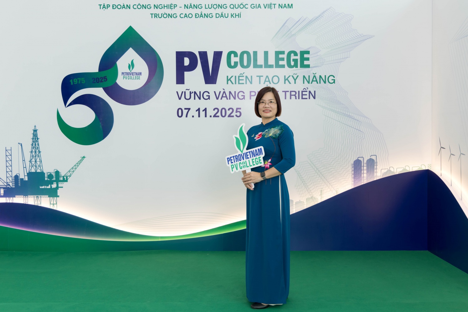 Ký ức 50 năm PV College Ký ức 50 năm PV College