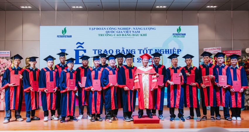 Ký ức 50 năm PV College Ký ức 50 năm PV College