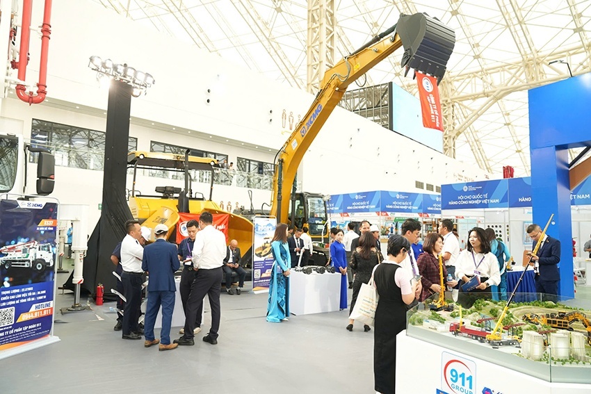 Khai mạc Tuần lễ Công nghiệp và Công nghệ Việt Nam 2025 tại Trung tâm Triển lãm Việt Nam