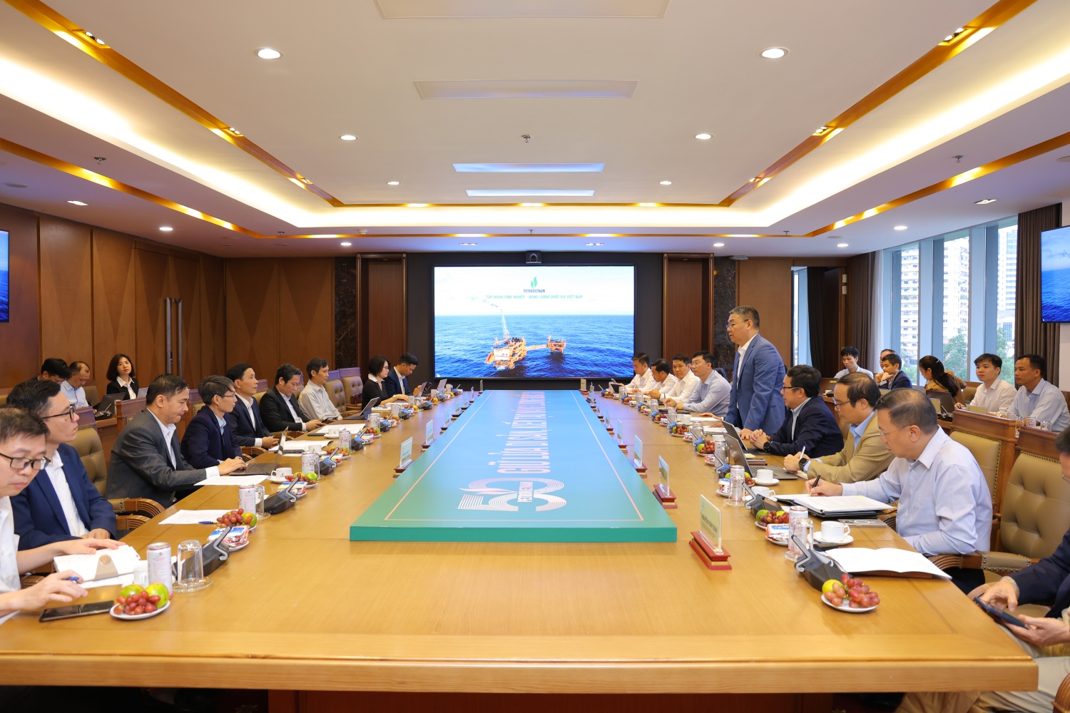 Petrovietnam và HUS thúc đẩy hợp tác phát triển nguồn nhân lực cho điện hạt nhân