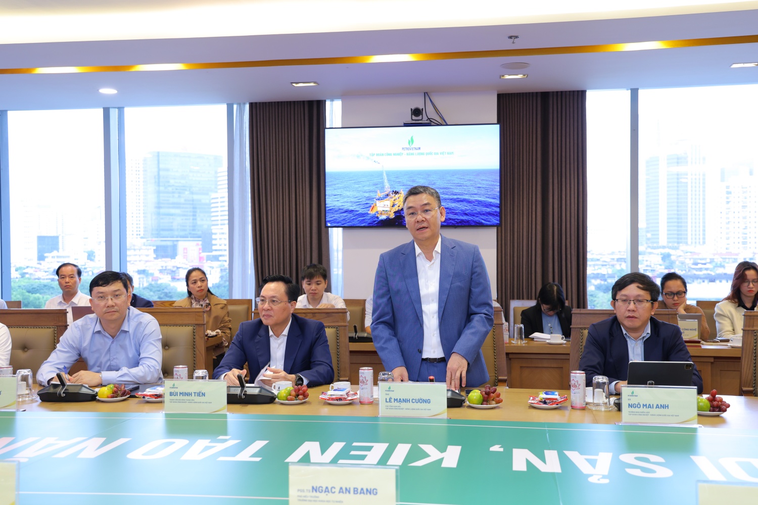 Petrovietnam và HUS thúc đẩy hợp tác phát triển nguồn nhân lực cho điện hạt nhân