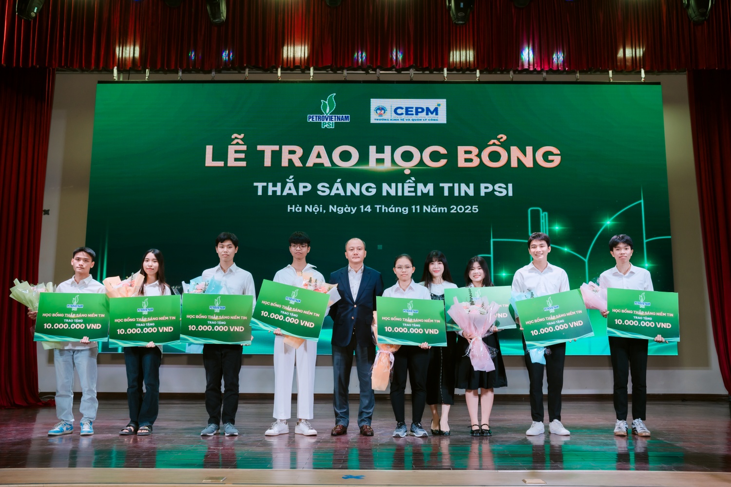 PSI sát cánh cùng sinh viên “thắp sáng” ước mơ giảng đường