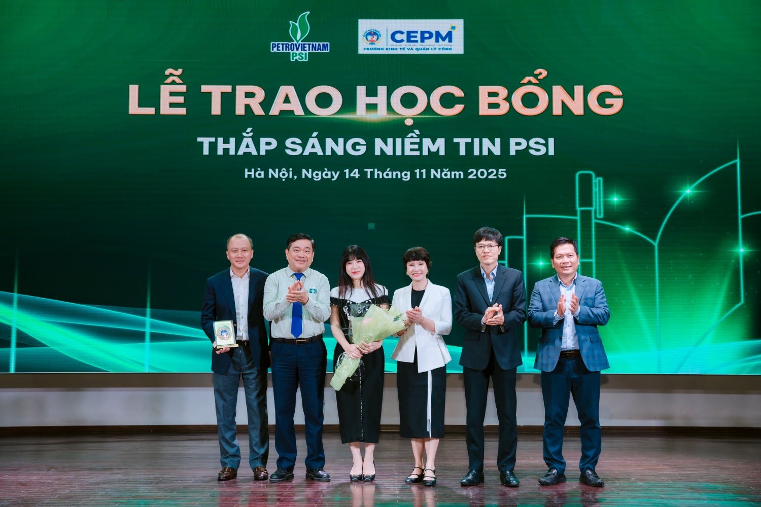 PSI sát cánh cùng sinh viên “thắp sáng” ước mơ giảng đường