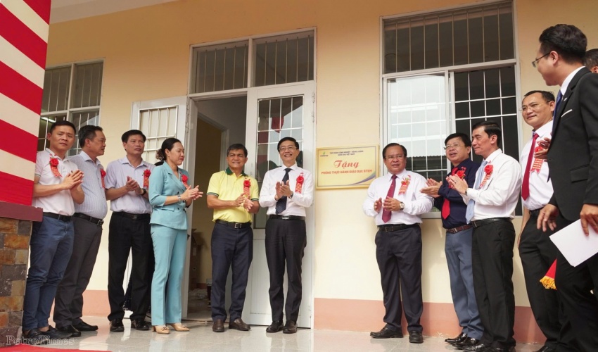 Petrovietnam khánh thành phòng thực hành giáo dục STEM Trường THPT Võ Văn Kiệt (Cà Mau)