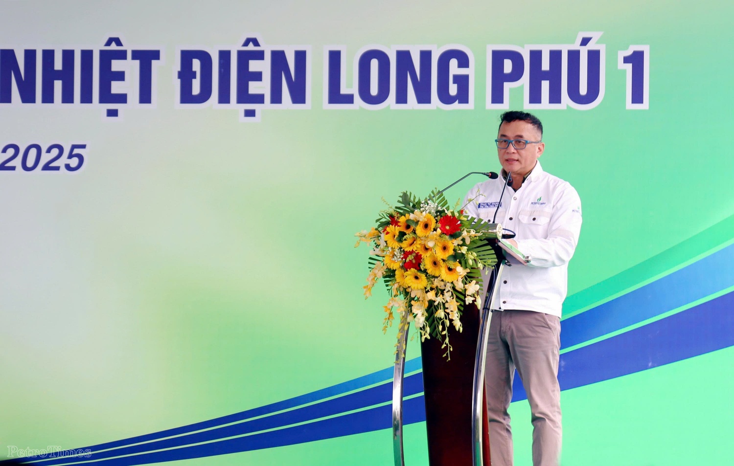 Thi đua quyết tâm hoàn thành Dự án NMNĐ Long Phú 1