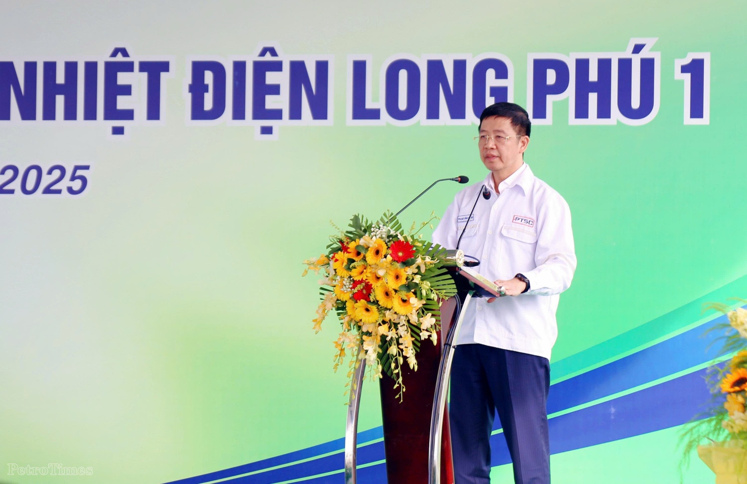 Thi đua quyết tâm hoàn thành Dự án NMNĐ Long Phú 1