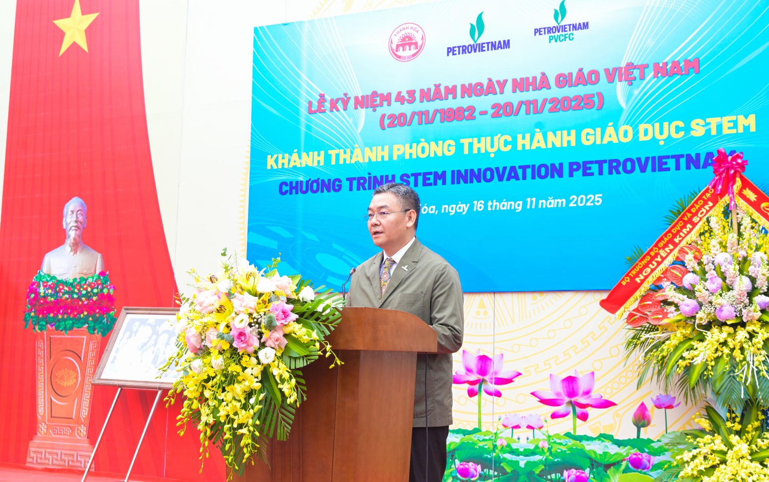 [Chùm ảnh] Petrovietnam khánh thành hai phòng thực hành STEM tại Thanh Hóa