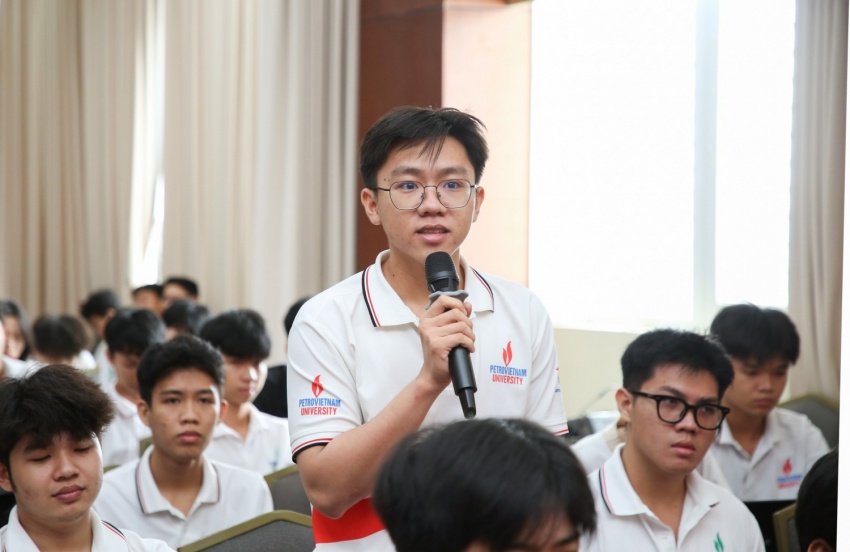 PVU tổ chức thành công hội thảo chuyên đề Thách thức và đổi mới trong chuyển dịch năng lượng tái tạo PVU tổ chức thành công hội thảo chuyên đề