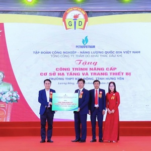 [VIDEO] Petrovietnam/PVEP hỗ trợ nâng cấp cơ sở hạ tầng, thiết bị cho Trường THPT Kim Động