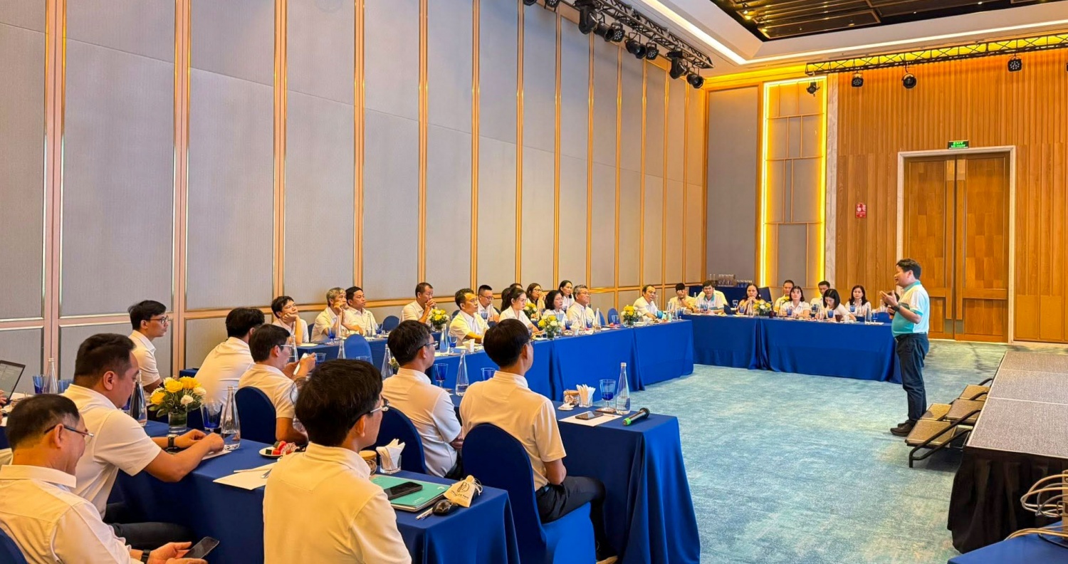 Nhà máy Đạm Phú Mỹ tổ chức tập huấn công đoàn gắn với hoạt động tri ân Lữ đoàn 162