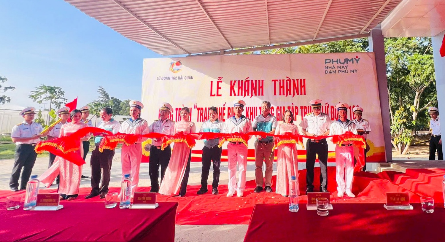 Nhà máy Đạm Phú Mỹ tổ chức tập huấn công đoàn gắn với hoạt động tri ân Lữ đoàn 162