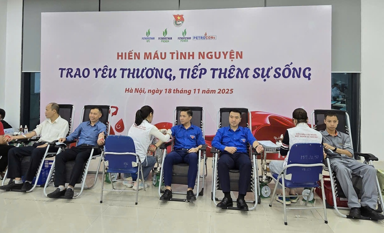 Tuổi trẻ Petrovietnam tổ chức chương trình hiến máu tình nguyện: “Trao yêu thương, tiếp thêm sự sống”