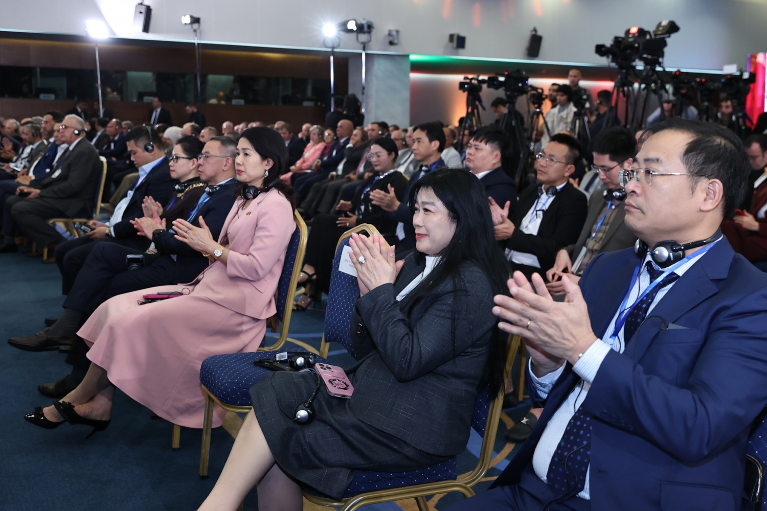 Năng lượng là lĩnh vực ưu tiên, cần mở rộng hợp tác, đầu tư tại Algeria để xuất khẩu sang nước thứ 3