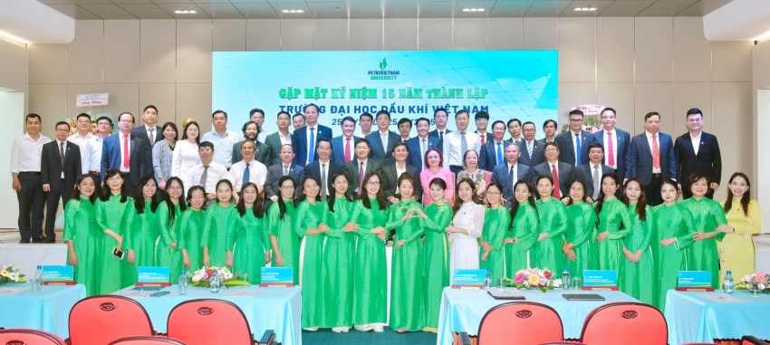 PVU Kỷ niệm 15 năm thành lập: Vững bước, kiến tạo tương lai năng lượng PVU kỷ niệm 15 năm thành lập: Vững bước - Kiến tạo tương lai năng lượng