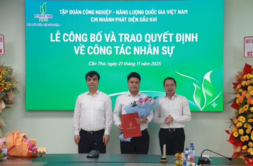 PVPGB công bố quyết định nhân sự Bí thư Đảng ủy và Phó Giám đốc NMNĐ Sông Hậu 1
