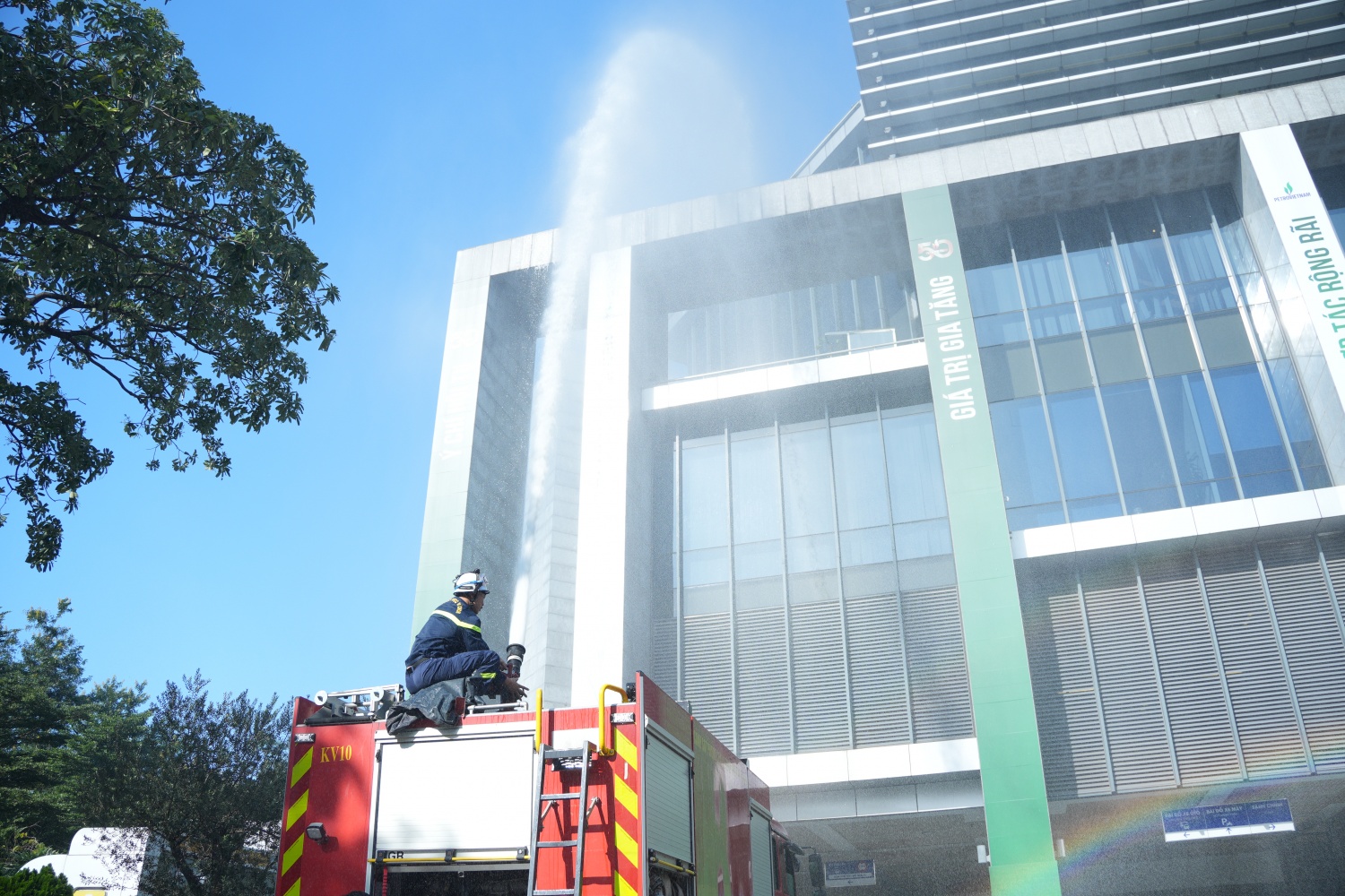 Petrovietnam tổ chức diễn tập phòng cháy, chữa cháy và cứu nạn, cứu hộ năm 2025