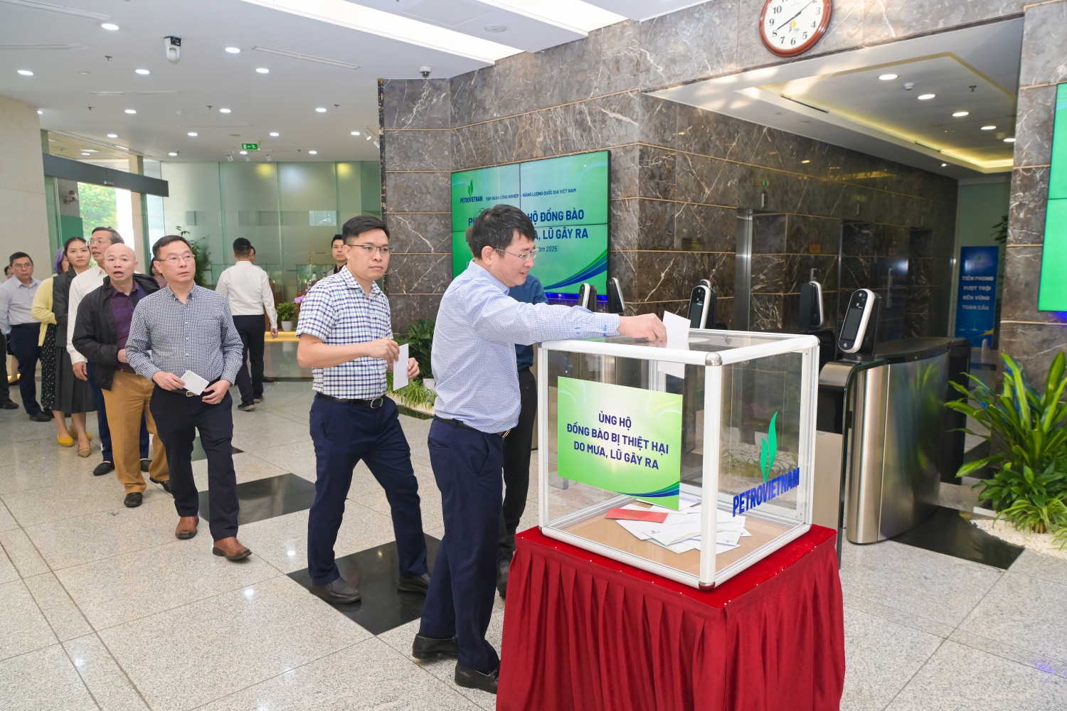 Petrovietnam phát động quyên góp ủng hộ đồng bào miền Trung, Tây Nguyên bị ảnh hưởng bởi mưa lũ