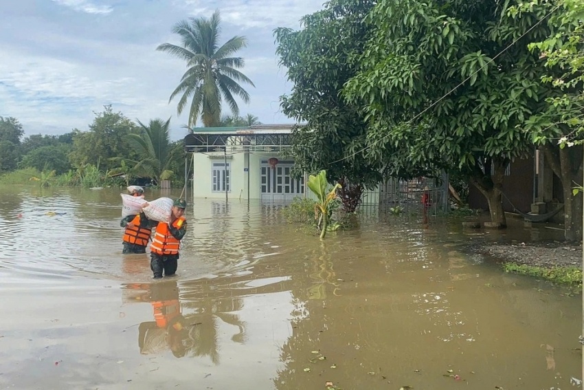 Quân đội, công an 