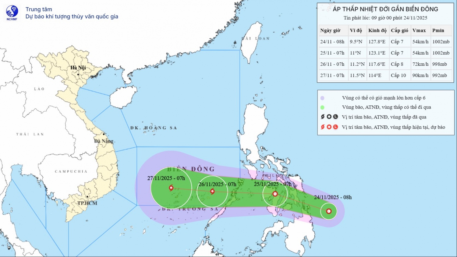 Biển Đông xuất hiện áp thấp nhiệt đới, cảnh báo mưa diện rộng tại miền Trung