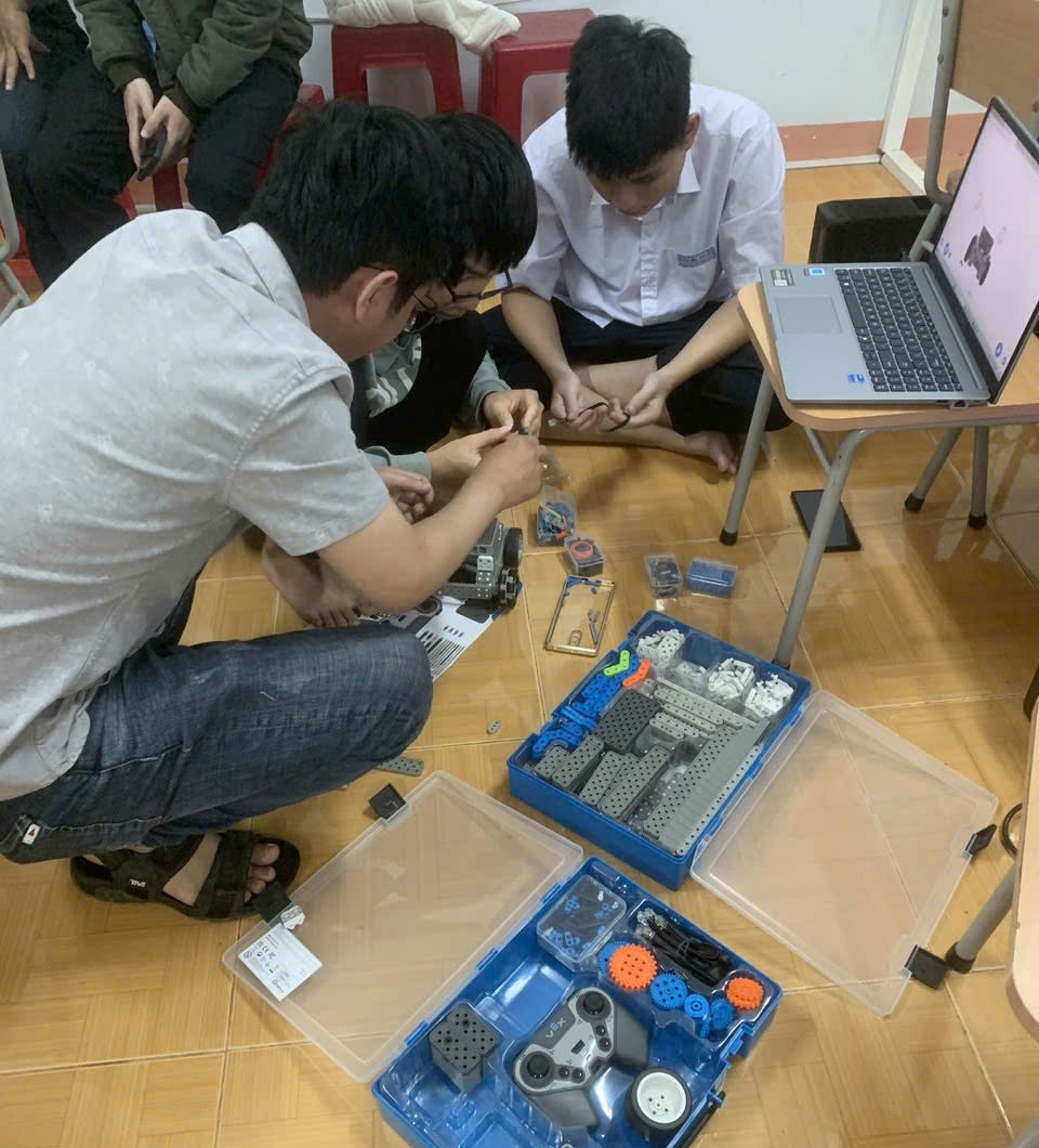 Lan tỏa đam mê khoa học và đổi mới phương thức giảng dạy