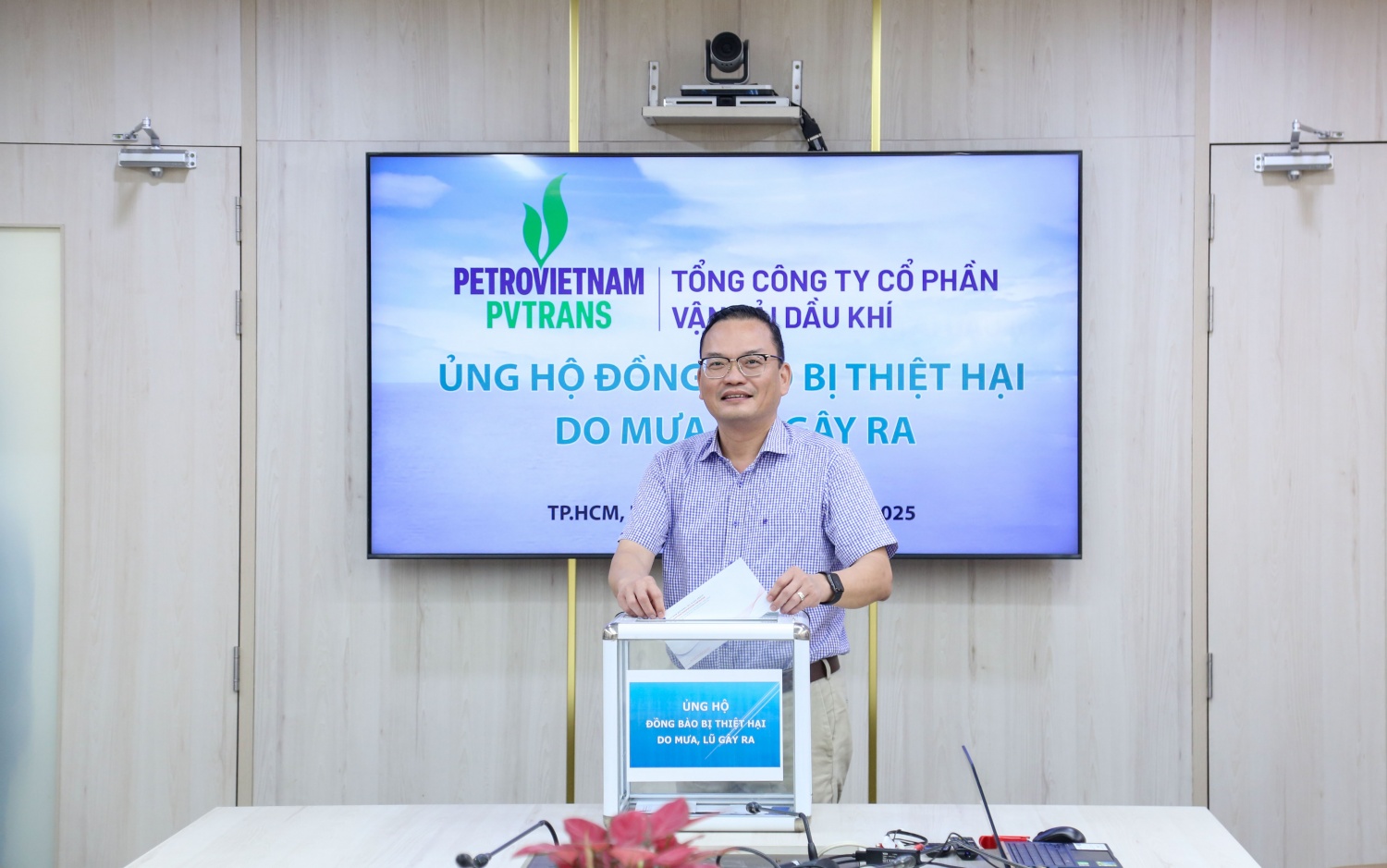 Các đơn vị Petrovietnam đồng loạt phát động quyên góp ủng hộ đồng bào vùng lũ