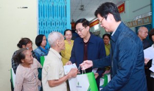 Cả nước hướng về miền Trung thân yêu!