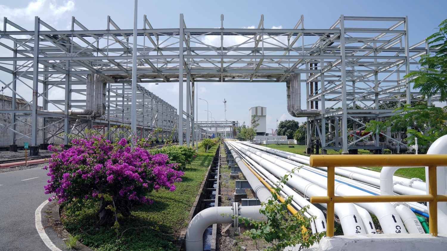 PV GAS đã làm chủ vận hành kho cảng LNG đầu tiên tại Việt Nam như thế nào?