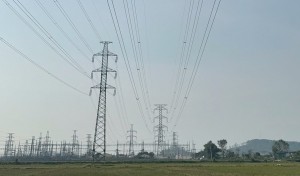 Việt Nam nhập khẩu hơn 7,2 tỷ kWh điện trong 7 tháng