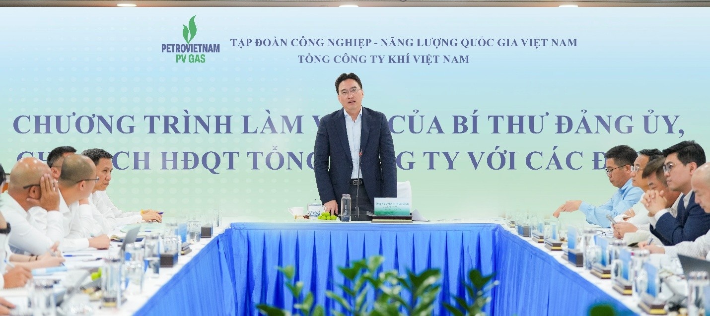 Không khí làm việc sôi nổi tại phiên làm việc với Khối Kinh doanh – nơi được kỳ vọng giữ vai trò “đầu tàu tăng trưởng” của PV GAS